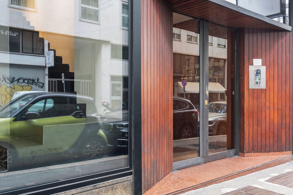 undefined easyhomes - City Centre Suites 4