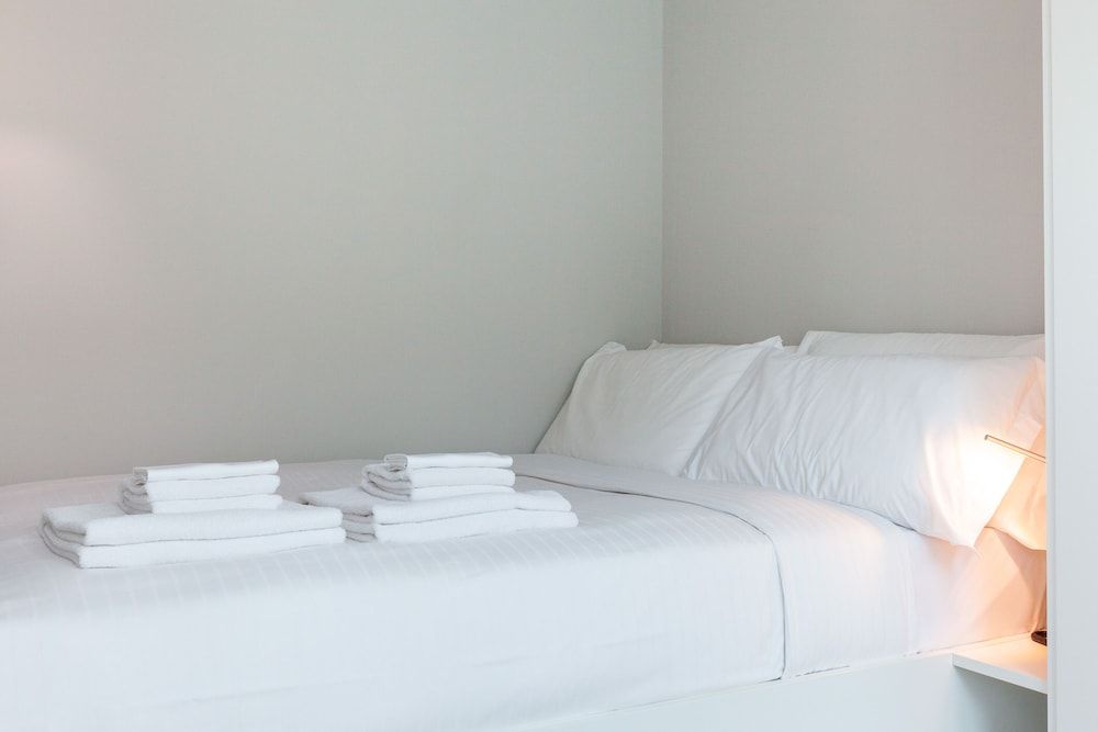 easyhomes - City Centre Suites Apartment, 1 Double Bed with Sofa bed