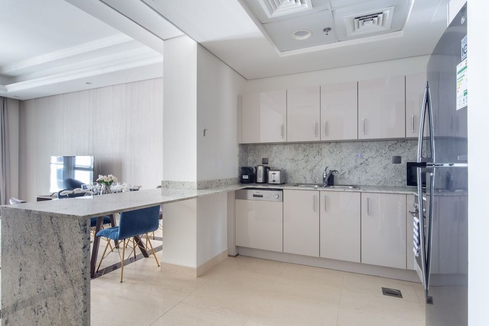 undefined Mesmerizing 1BR Apartment in Grand Downtown Dubai 9