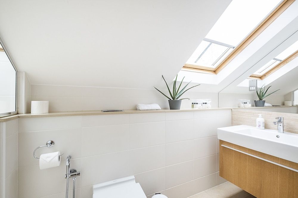 The Porchester Gardens - Modern & Bright 4bdr With Garden and Parking Apartment (4 Bedrooms) 4