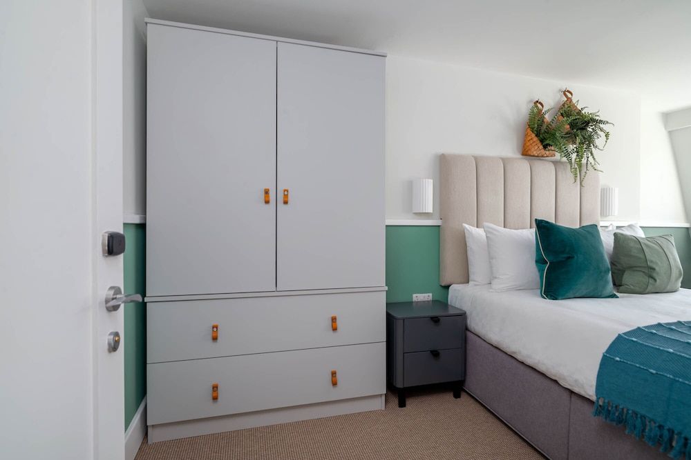 37 Doughty Street Superior Apartment, 2 Bedrooms