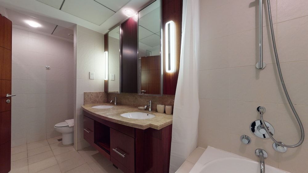 Lux BnB 3BDR Burj Khalifa & Pool Views Premier Apartment 40