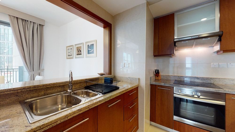 Lux BnB 3BDR Burj Khalifa & Pool Views Premier Apartment 22