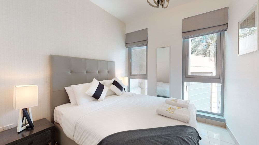 Lux BnB 3BDR Burj Khalifa & Pool Views Premier Apartment 3