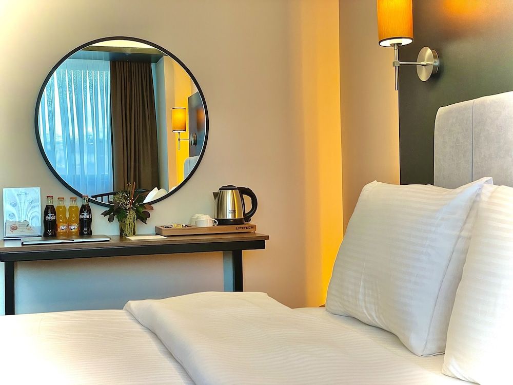 undefined Weingart Istanbul 3