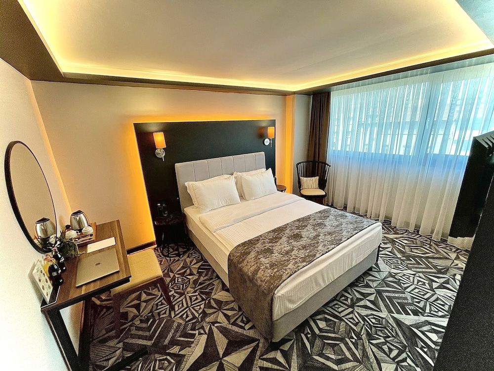 undefined Weingart Istanbul 8