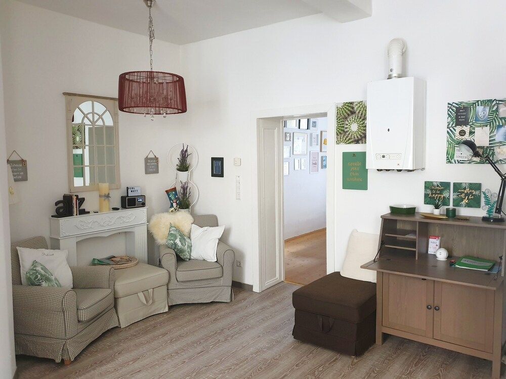 undefined Perlmutt Quartier 8