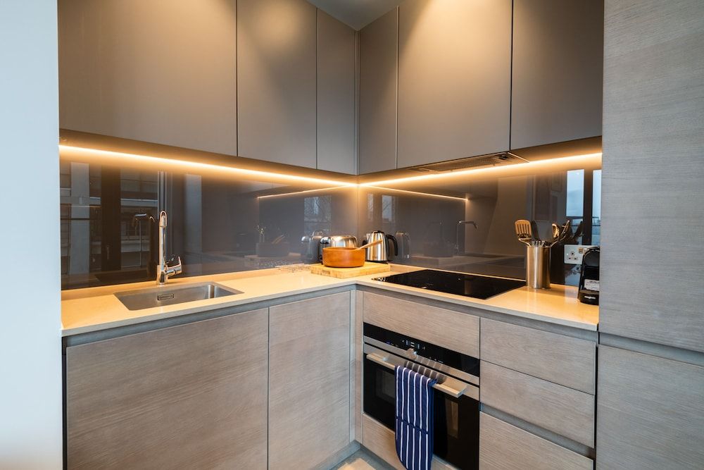 undefined Sensational Studio Apartment in Londons Vibrant Canary Wharf 10