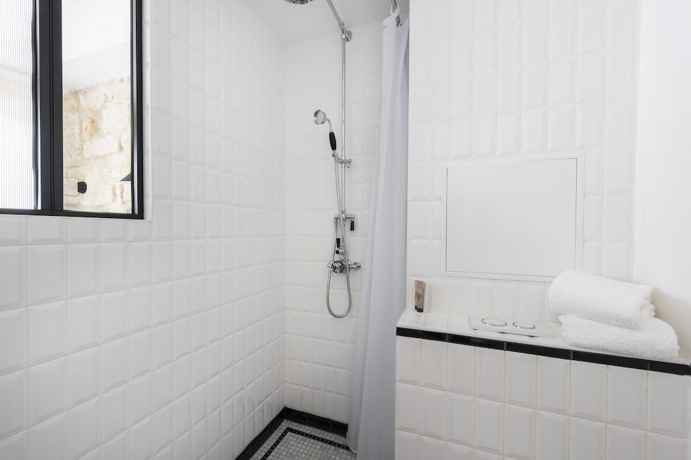 Avalon Cosy Hotel Paris Gare du Nord Double Room 6