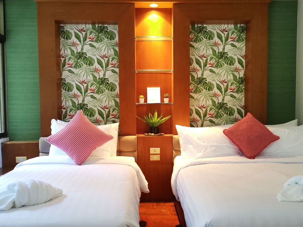 Dojo Pool Villa Beachfront 6-Bedroom Villa with Private Pool 13