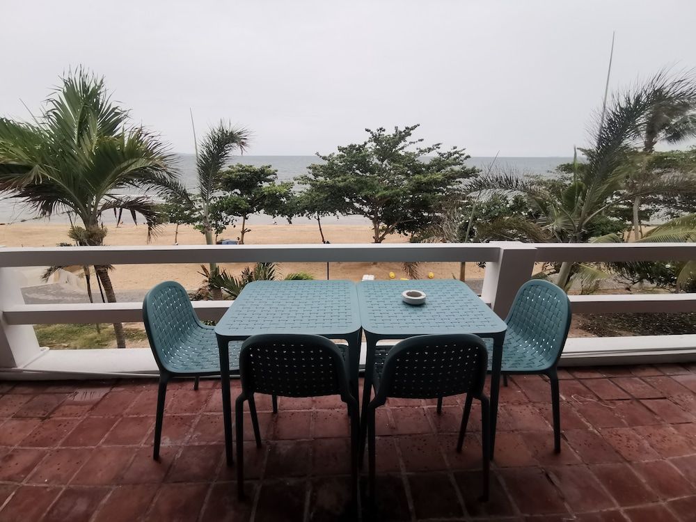 Dojo Pool Villa Beachfront 6-Bedroom Villa with Private Pool 15