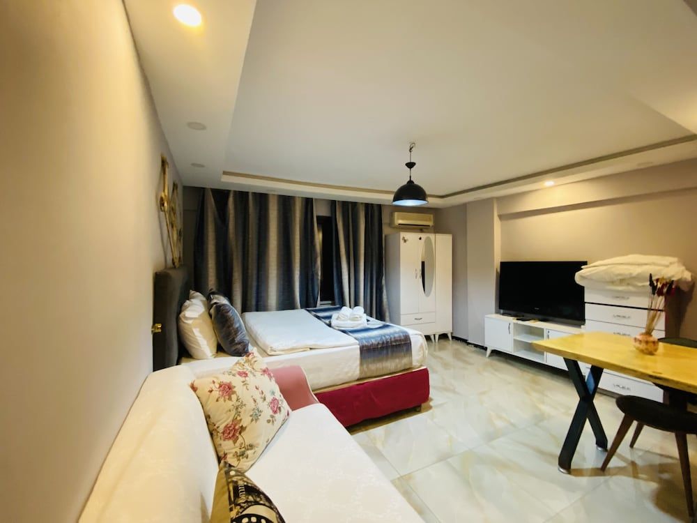 Istanbul Budget Hotel Family Room 7