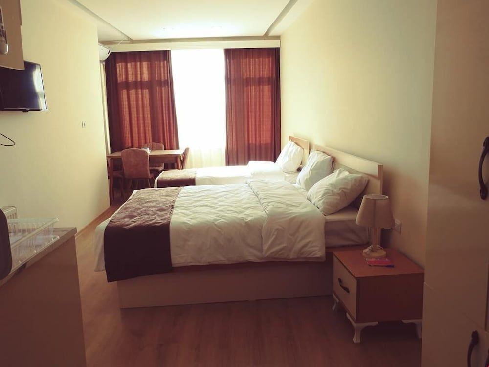 Istanbul Budget Hotel Family Room 11