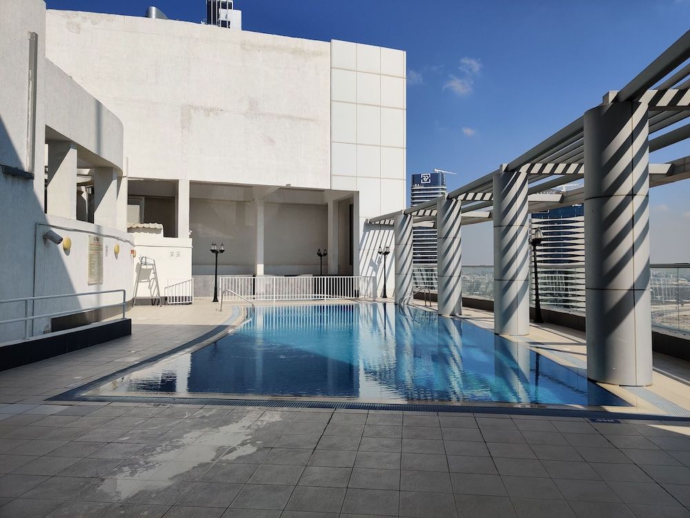 undefined ST-Burj Al Nujoom-1711 2