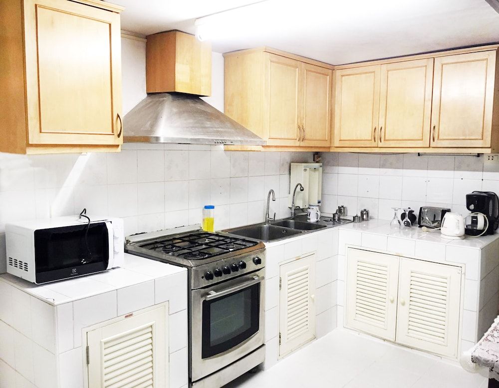 undefined Canterbury Tales Guesthouse