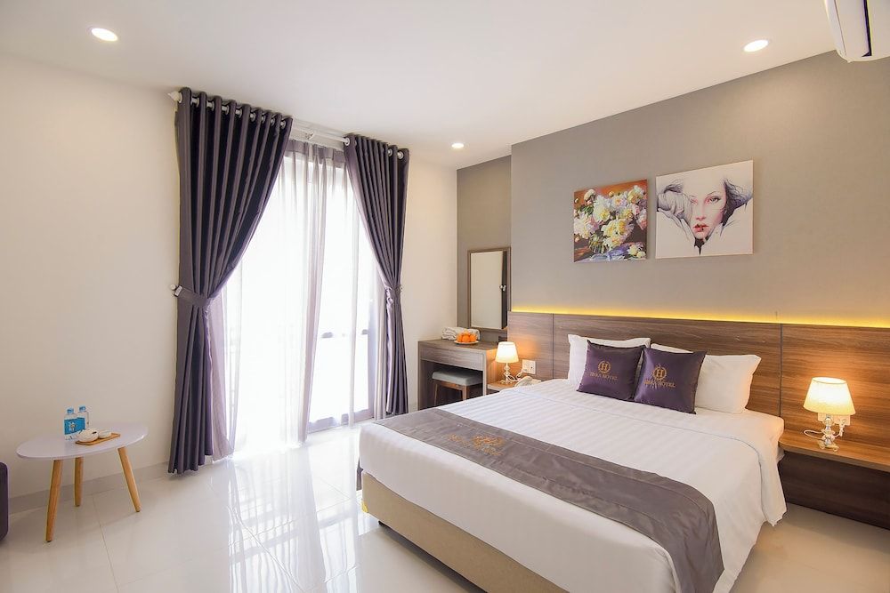 undefined Hera Hotel 4