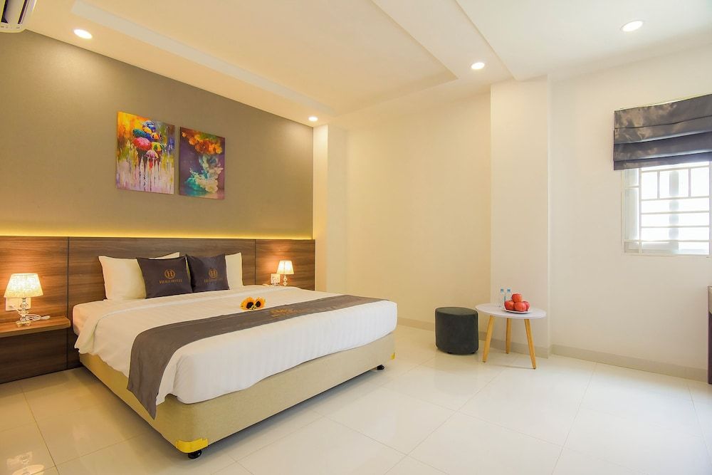 undefined Hera Hotel