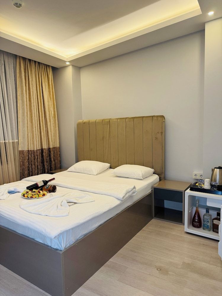 Blueway Standard Double Room 2