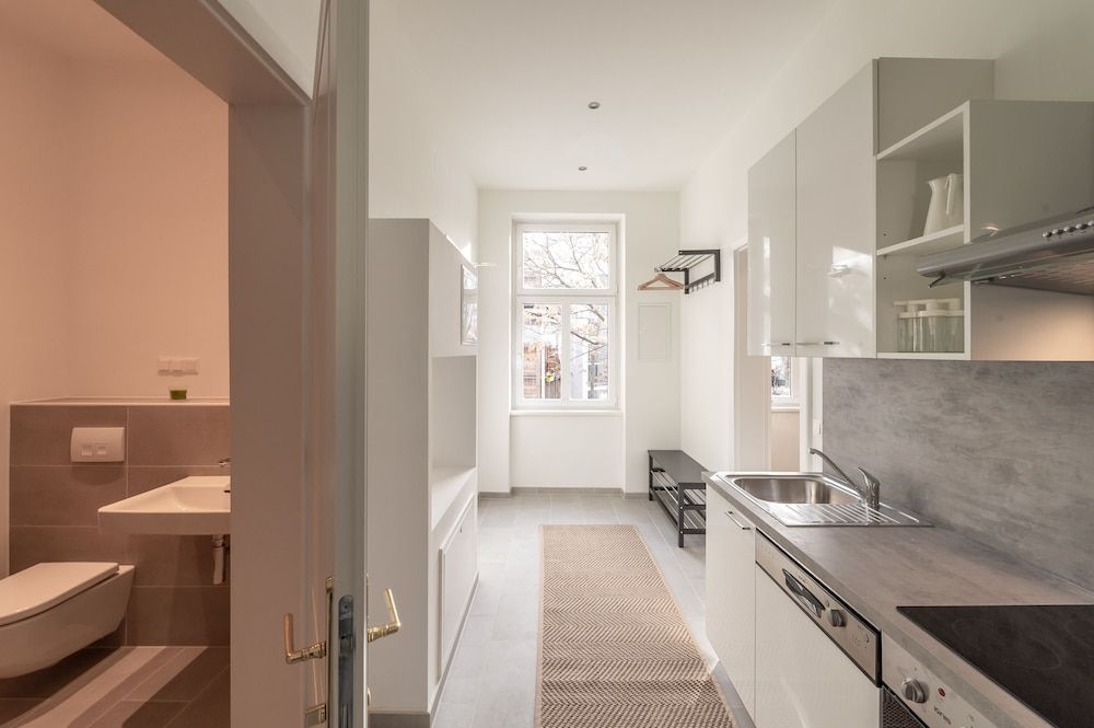 undefined Wallenstein Apartments 6