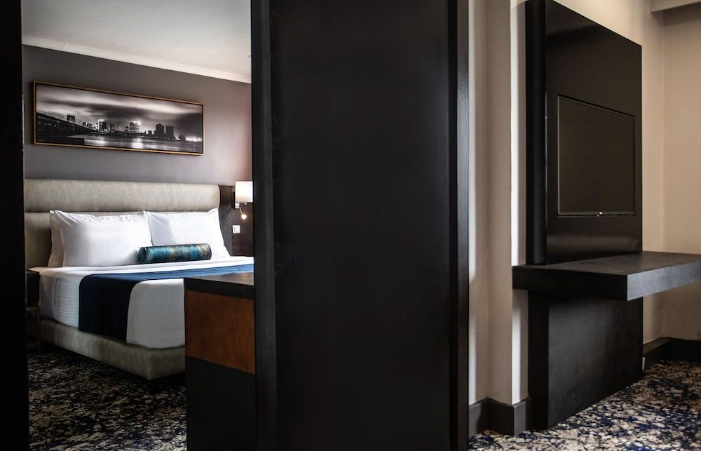 Deluxe Suite, 1 King Bed