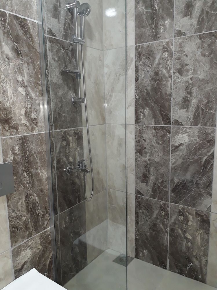 Blue Sail Hotel Comfort Room 8