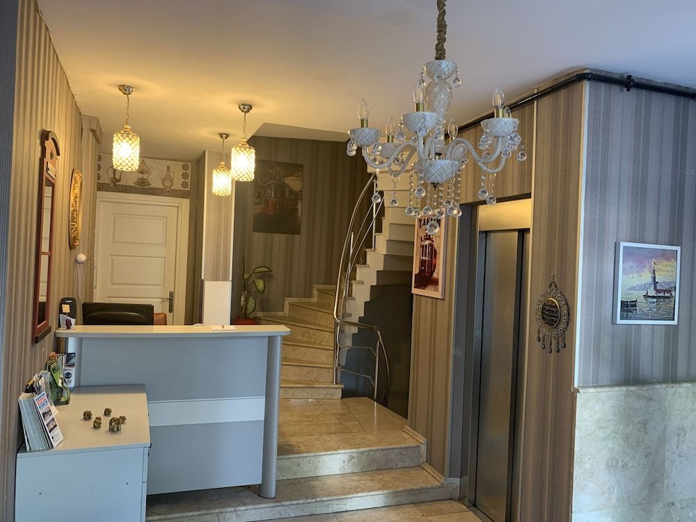 undefined Omar Sultan Park Suites