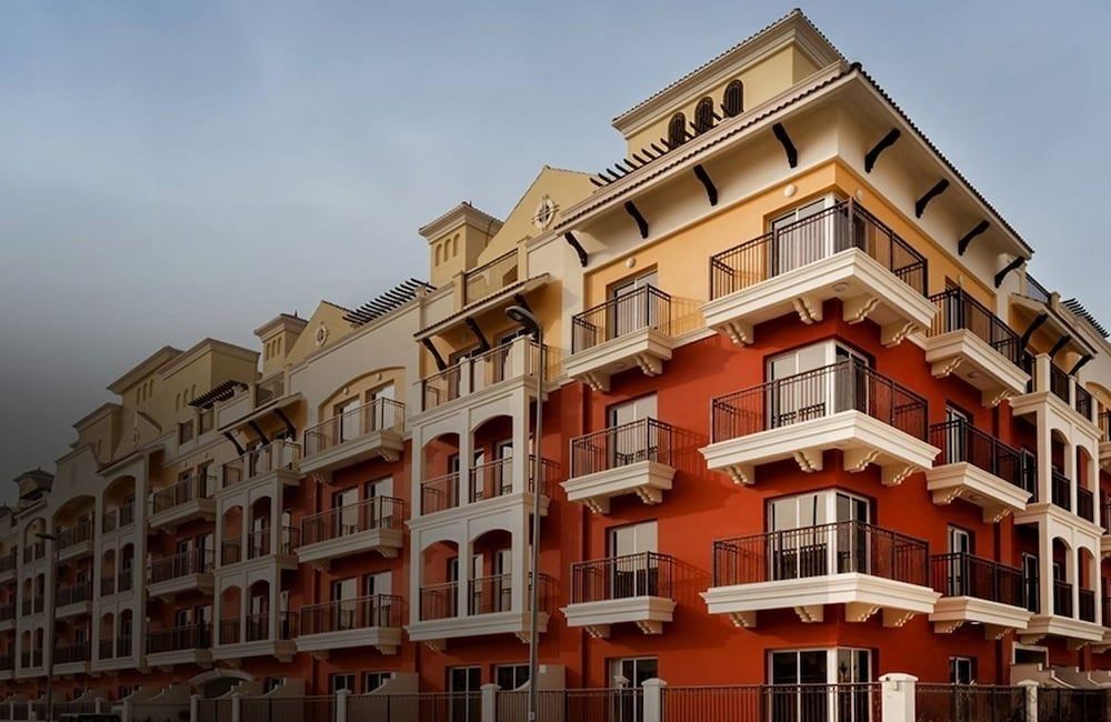 undefined Holiday Boulevard