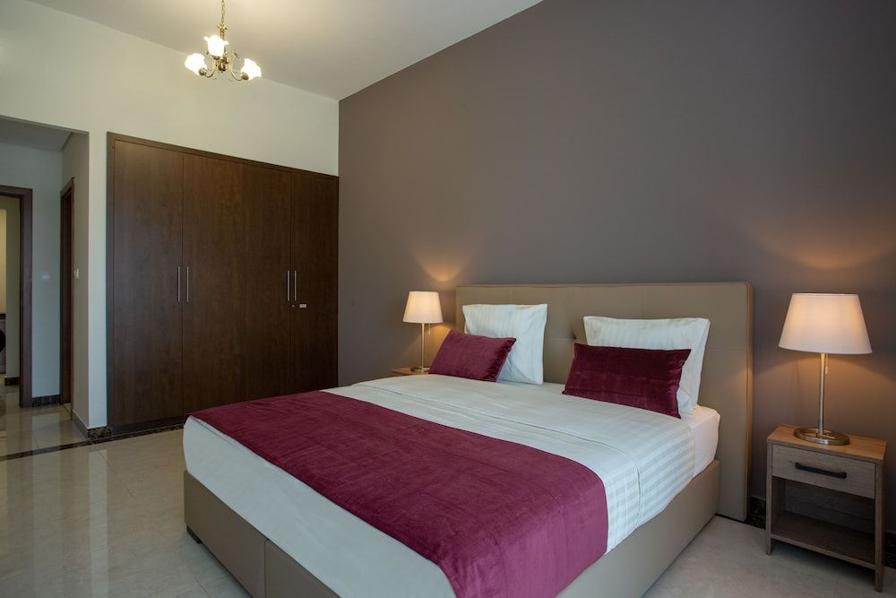 Holiday Boulevard Luxury Apartment, 1 Bedroom, Balcony 6