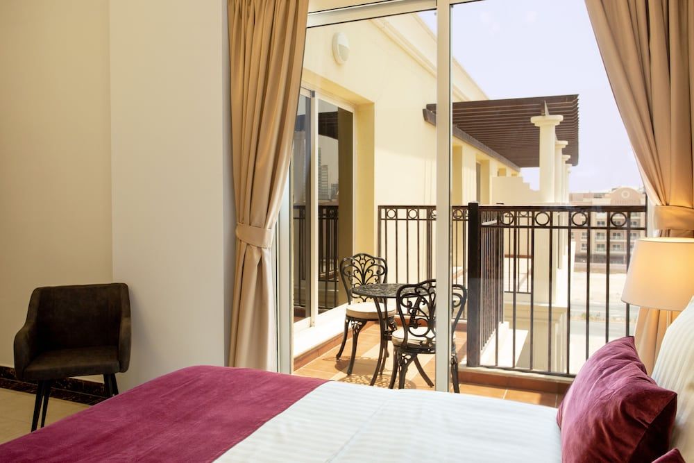 undefined Holiday Boulevard 3