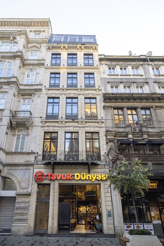 undefined Upside Apartments 6