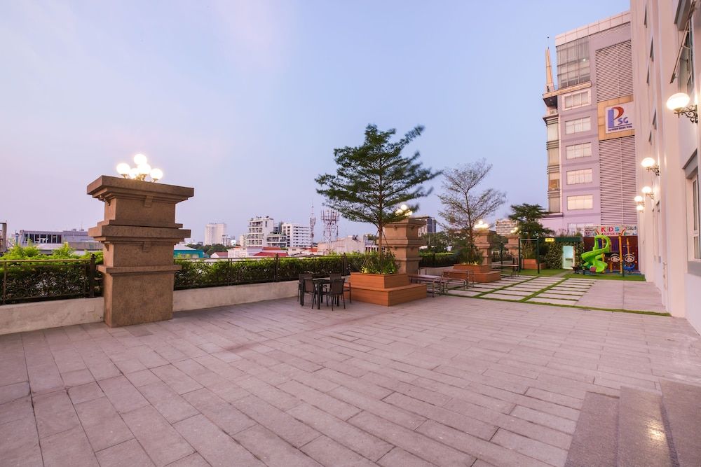 undefined M Suites by S Home 9