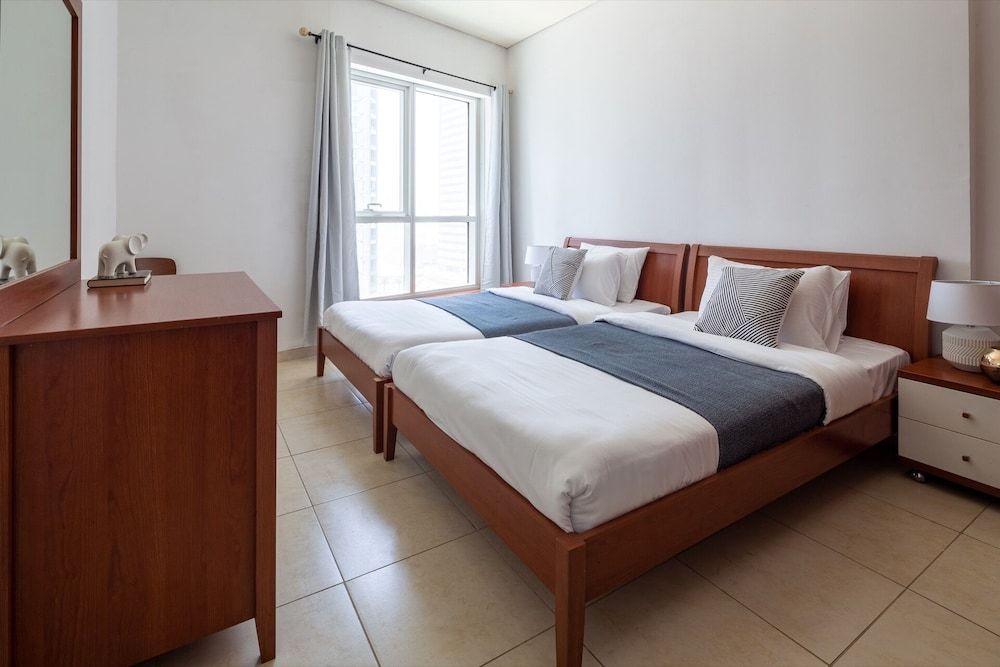 undefined Elegant & Spacious 2BR Apartment In Dubai Marina 8