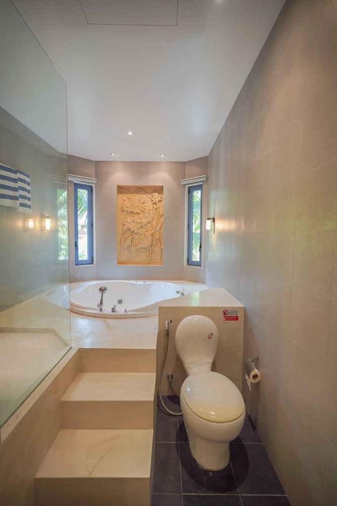 Teetara Villa Patong Family Villa, 5 Bedrooms, Partial Sea View 17