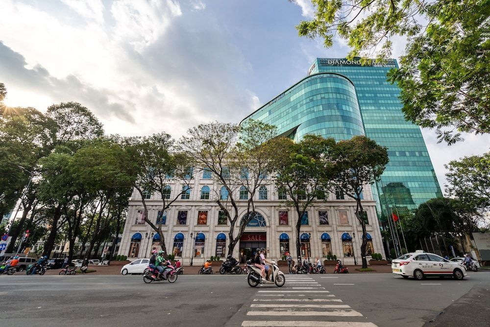 undefined Sai Gon Finest - Panorama Suite in Central D1 5