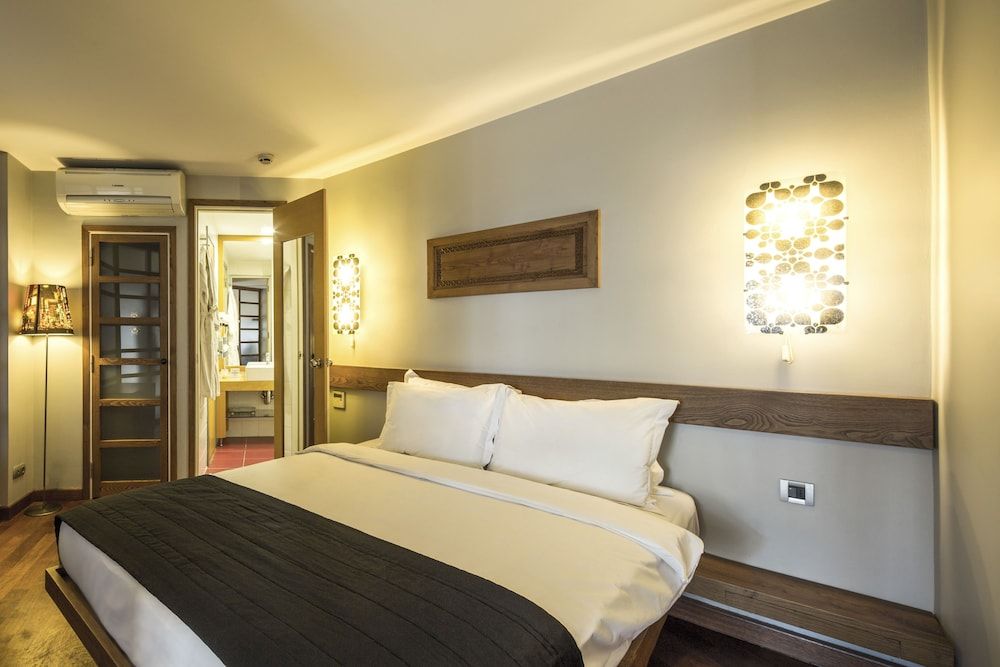 undefined Taxim Suites Residences Istanbul 3