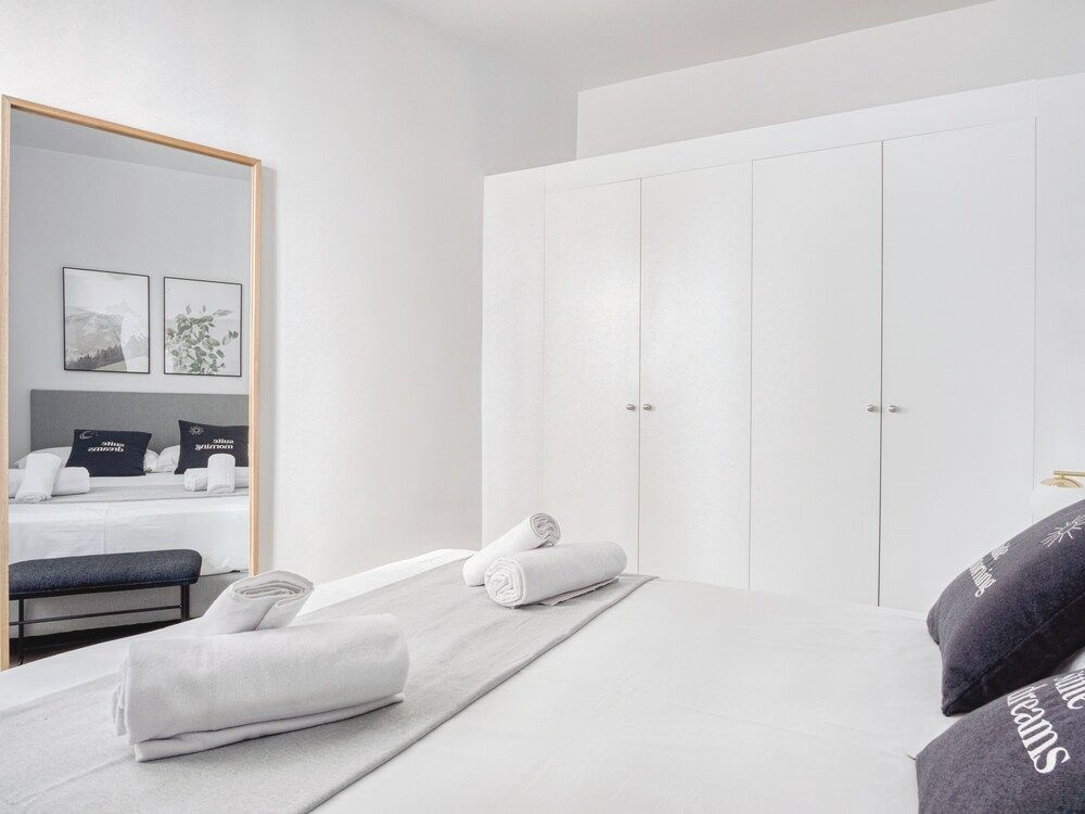 limehome Madrid Calle Ave María One-Bedroom Apartment 4