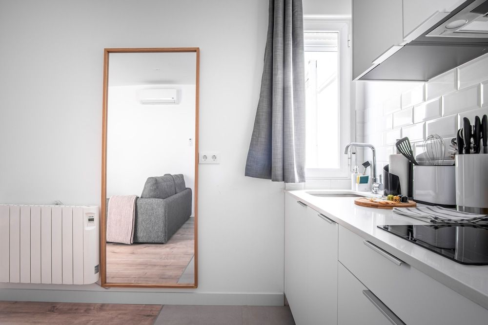 limehome Madrid Calle Ave María One-Bedroom Apartment with Terrace 6