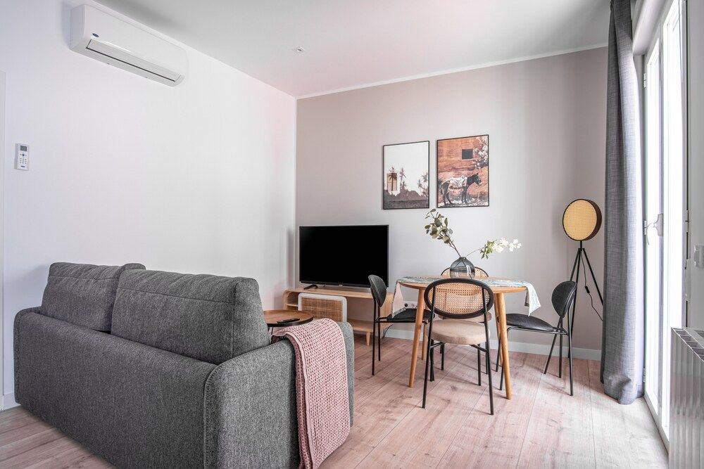 limehome Madrid Calle Ave María One-Bedroom Apartment with Terrace 8
