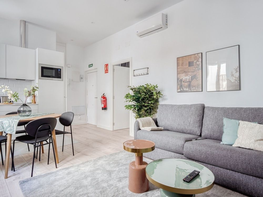 limehome Madrid Calle Ave María One-Bedroom Apartment 12