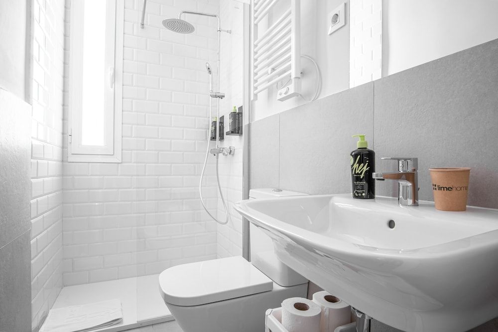 limehome Madrid Calle Ave María One-Bedroom Apartment with Terrace 7