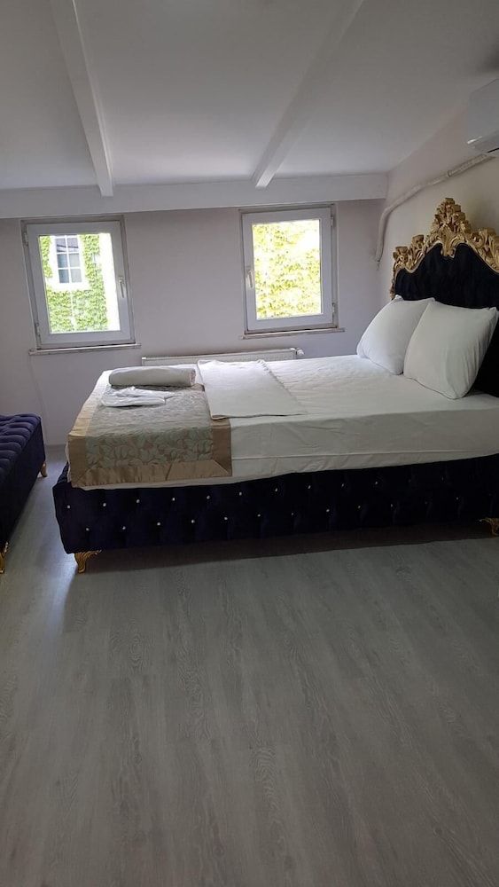 undefined Modena Hotel 2