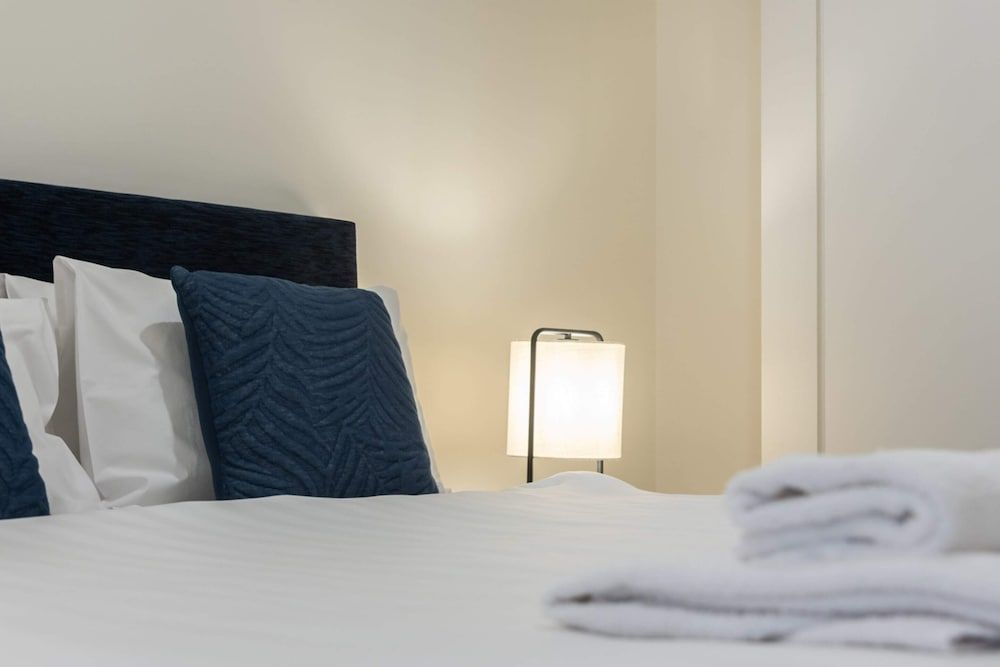 undefined Spacious CBD Apt in the Heart of Melbourne 7