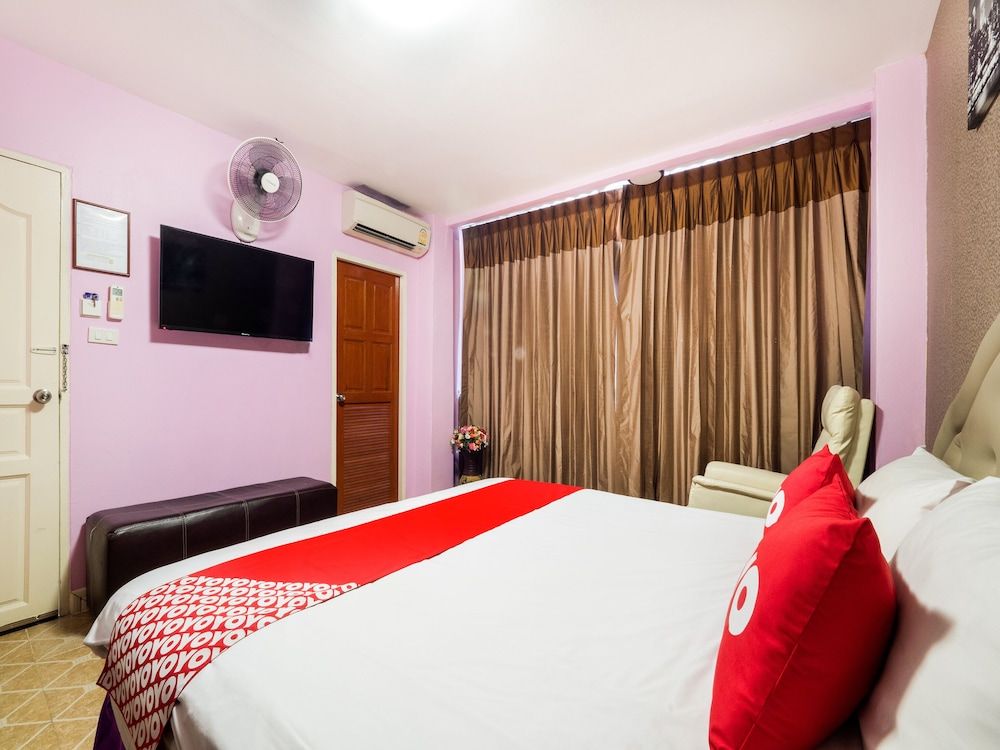 undefined OYO 75375 Lisa Guesthouse 8