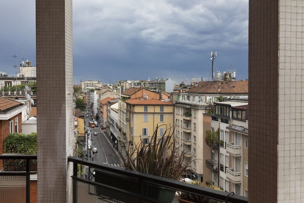 notaMi - Seventh Heaven - Arco della Pace Deluxe Apartment, 1 Bedroom, City View, Tower 15