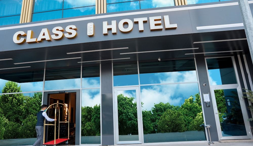 undefined Class Suit Hotel 4