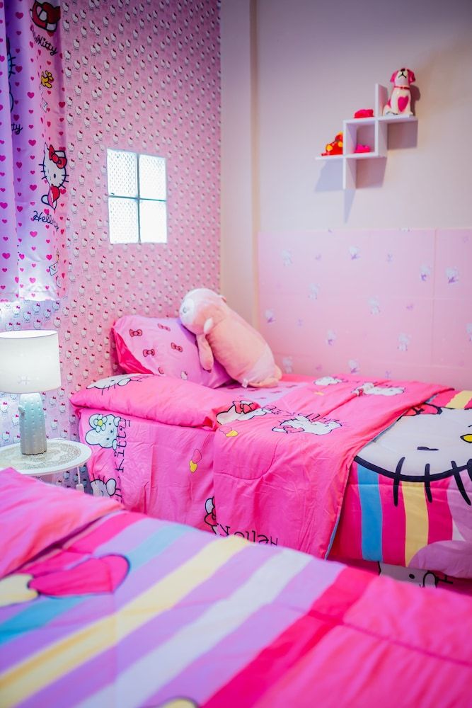 Mėnulis Coolly House Patong Superior Triple Room, Ensuite