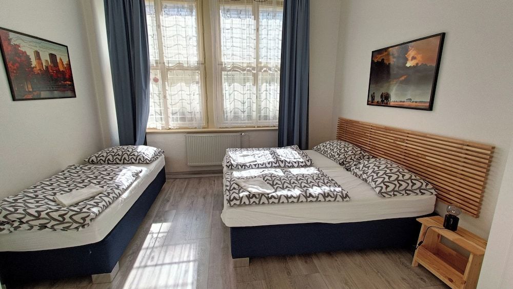 undefined A Plus Hostel - Centrum 2