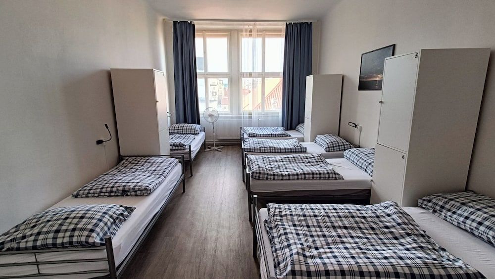 undefined A Plus Hostel - Centrum 6