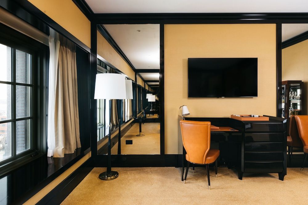 Junior Suite, Mobility Accessible, River View (Accessible)