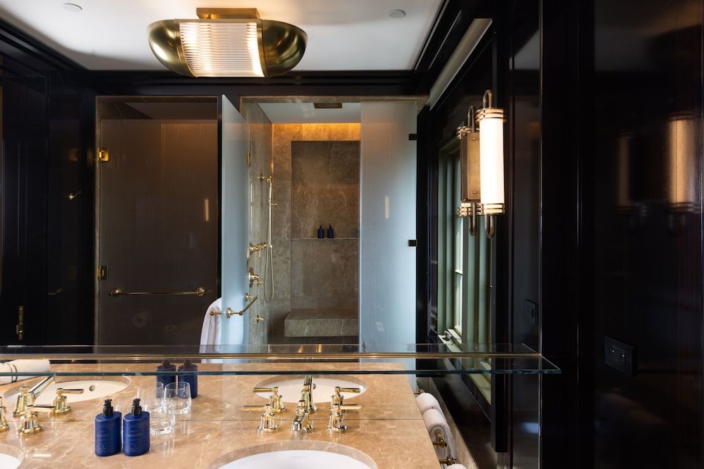 Suite, 1 Bedroom, Corner (Liberty)